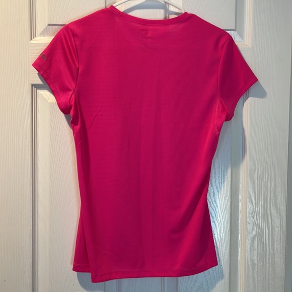 ASICS tech gear short sleeve shirt - Picture 2 of 4